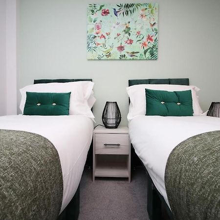 Hamilton Court 1Bedroom Apartment, Bright And Central Location With Balcony And Wi-Fi Bristol Esterno foto