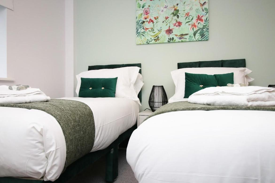 Hamilton Court 1Bedroom Apartment, Bright And Central Location With Balcony And Wi-Fi Bristol Esterno foto